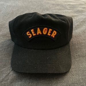 Black Seager hat